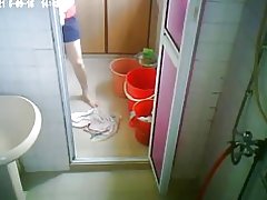 Modne, tage et brusebad