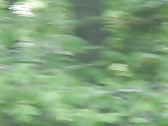 Teen nabo &amp; s mor i gården